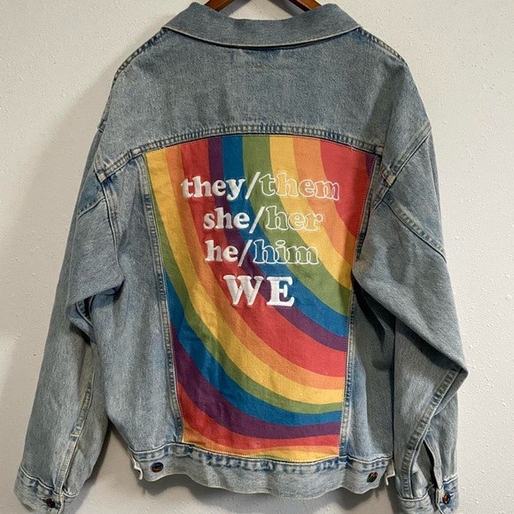 Levi's Pride Liberation Trucker Rainbow
Jean Denim Jacket - Picture 6 of 7